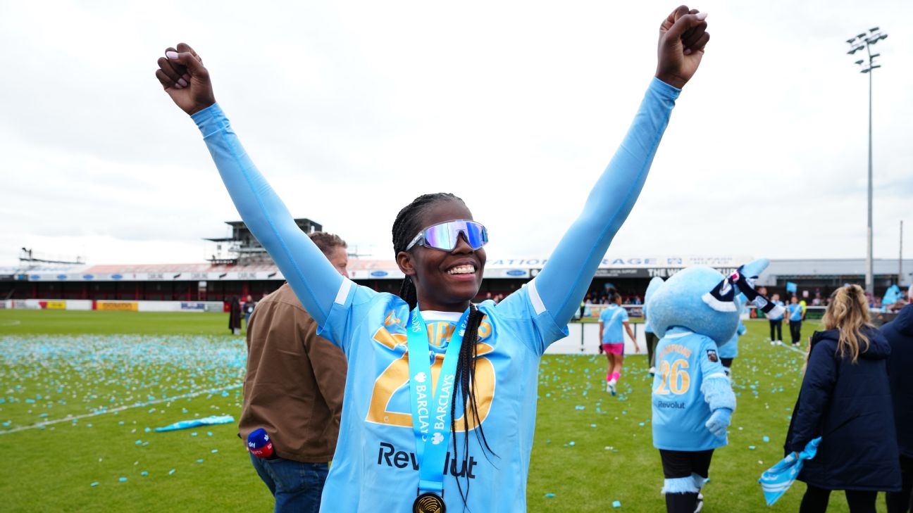 Khadija Shaw คว้าแข้งหญิงยอดเยี่ยม PFA สมัยที่ 2 รูปข่าวฟุตบอล
