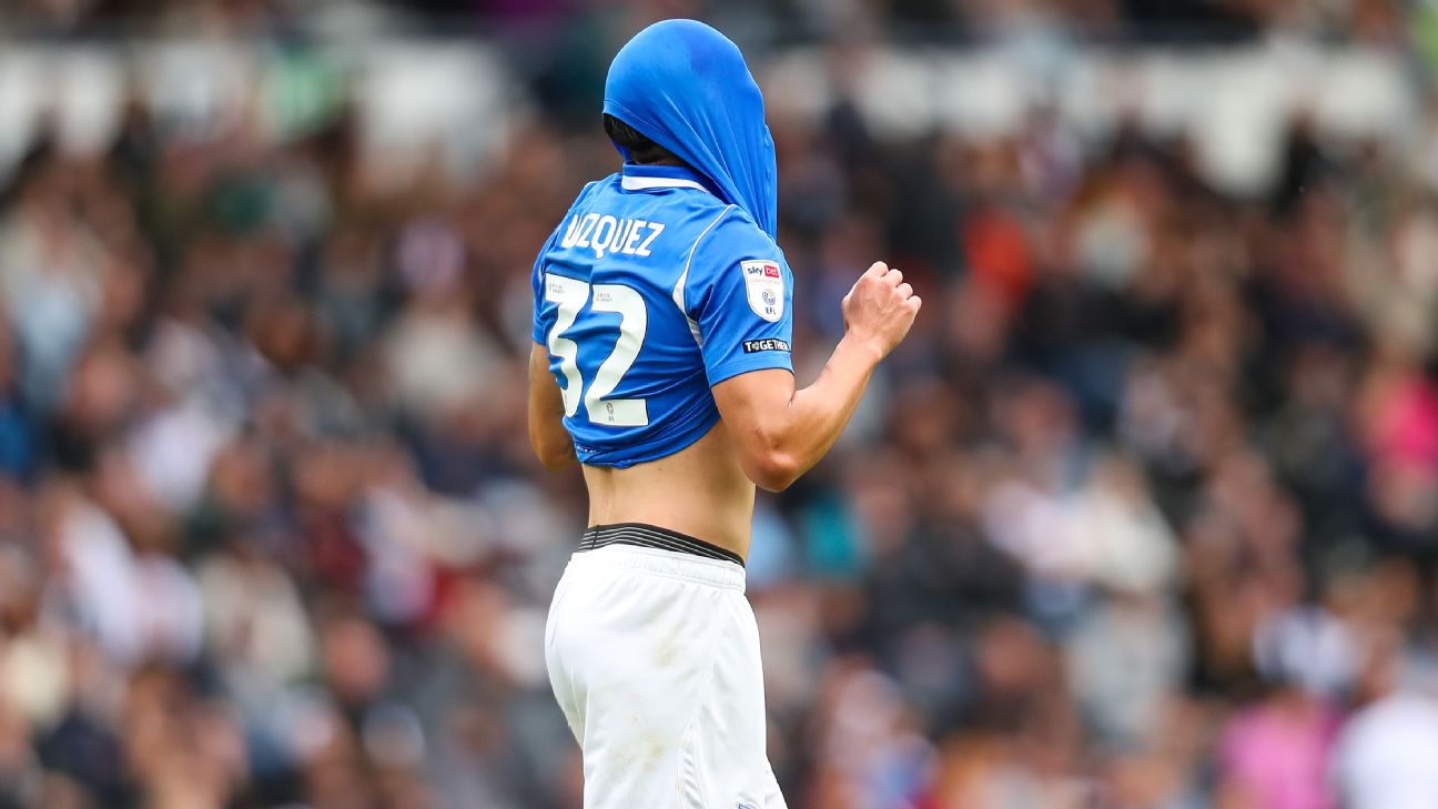 Luis Vázquez พลาดประตูโล่งในเกม Birmingham City ชนะ Derby County รูปประกอบข่าวฟุตบอล