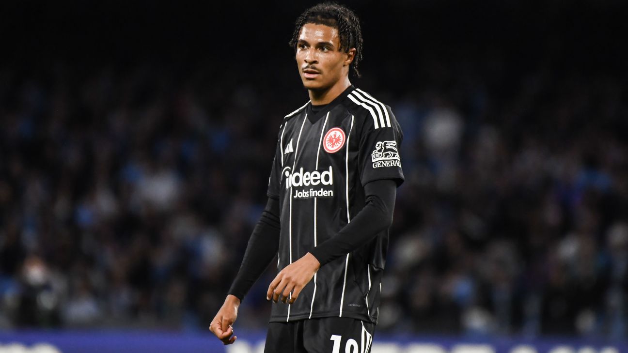 Jean-Mattéo Bahoya ตัวรุกความเร็วสูงที่ Leeds United ดึงมาจาก Eintracht Frankfurt