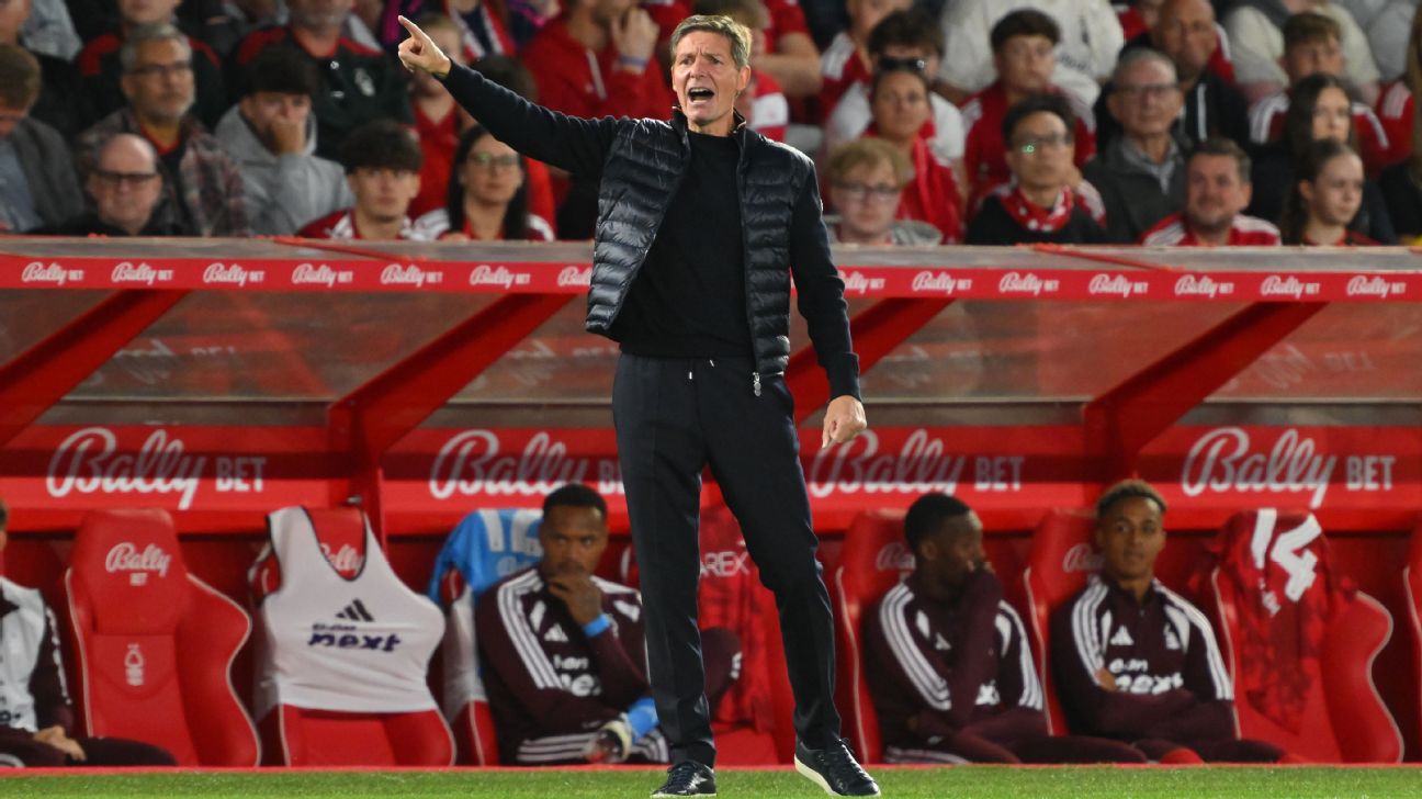 Oliver Glasner ชี้ Nottingham Forest “ignored reality” หลังแพ้ Leeds 2 นัดใน 3 วัน รูปข่าวฟุตบอล